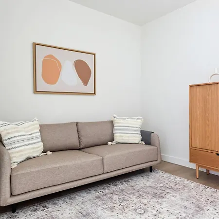 Fidi Studio W Gym Doorman Wd Nr Wall St Nyc-981 Apartment